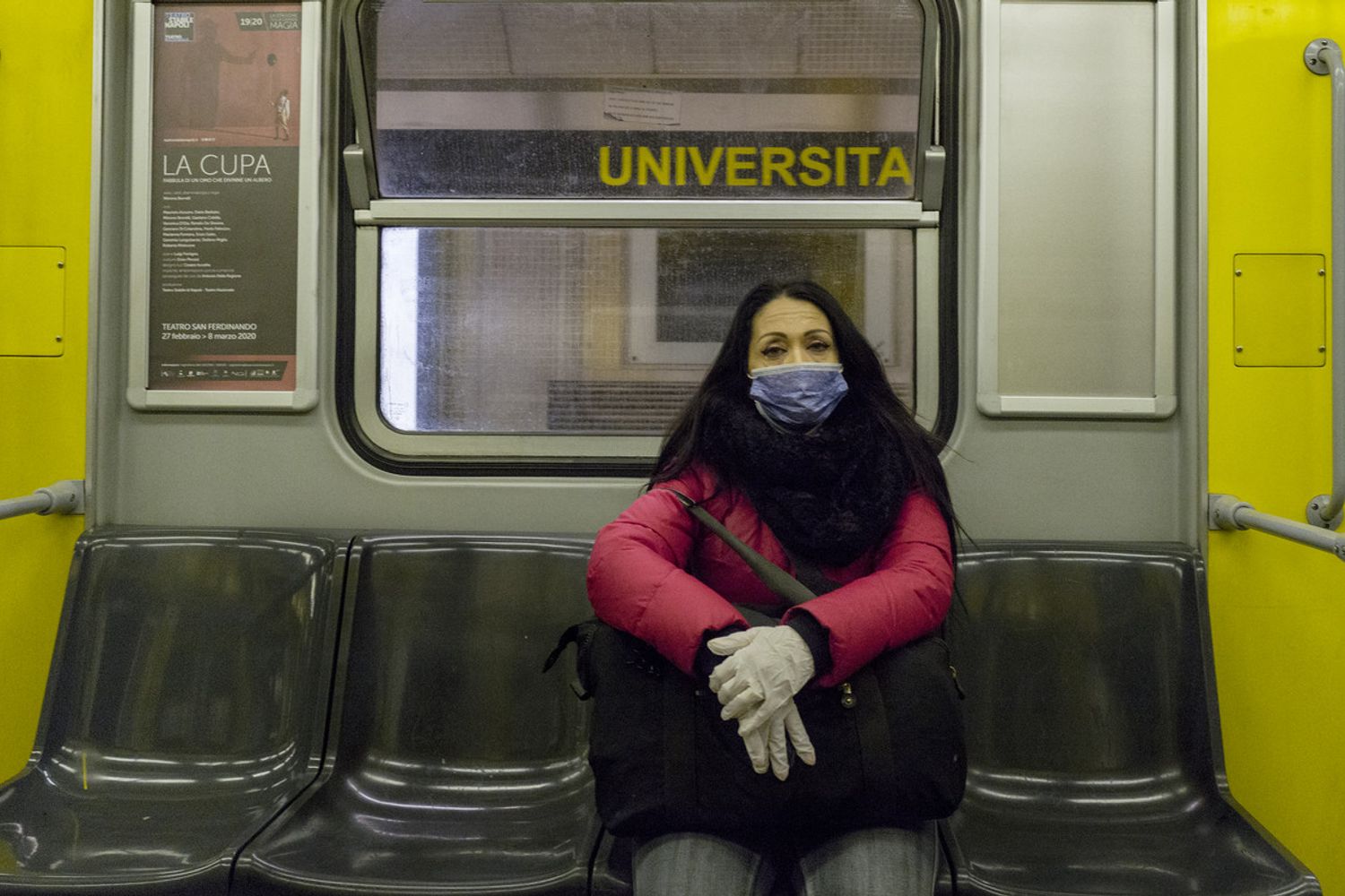 Coronavirus, mezzi pubblici