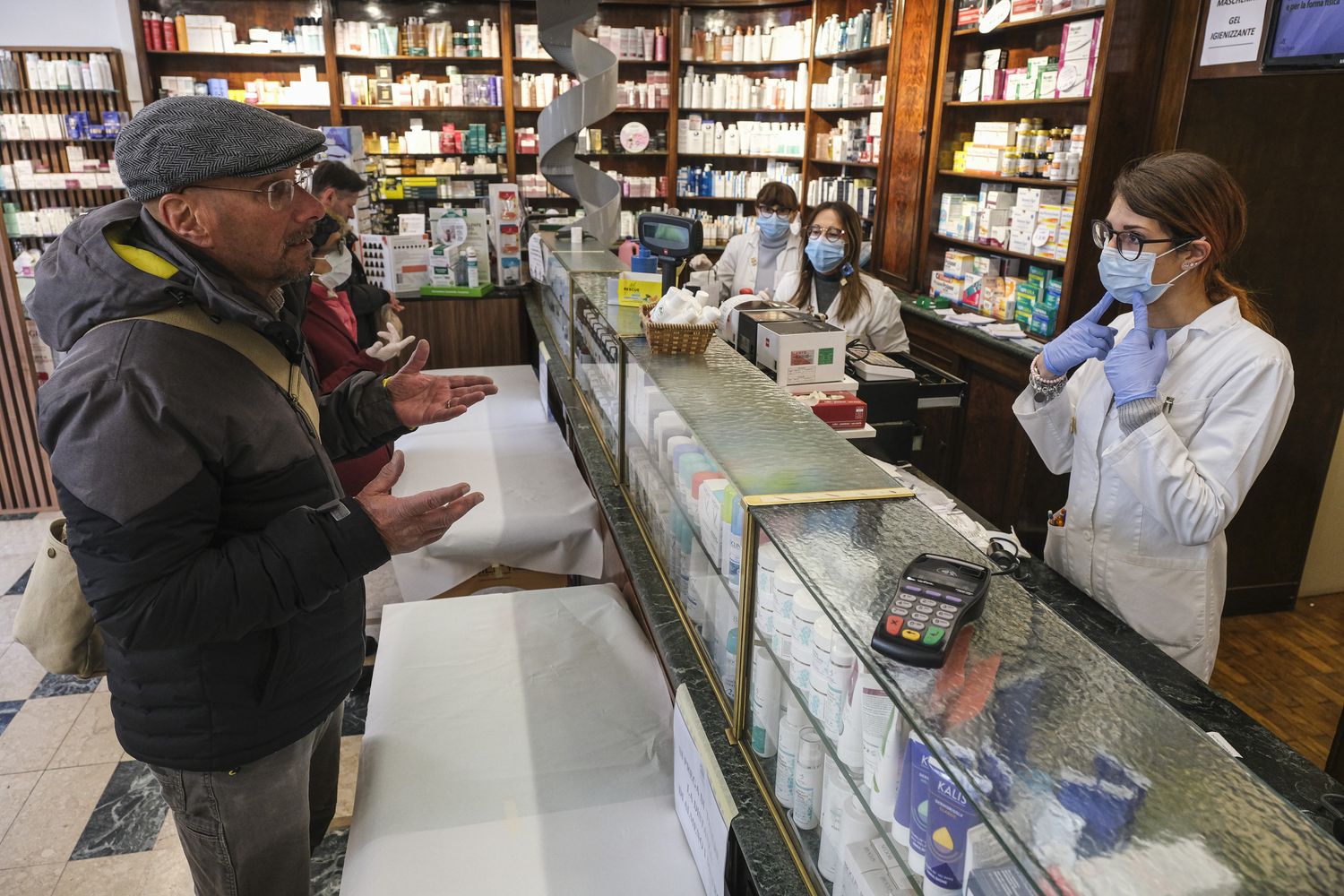 coronvirus, farmacia a Padova