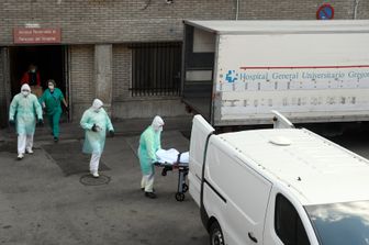 &nbsp;Una salma viene traslata dall'ospedale Maranon di Madrid