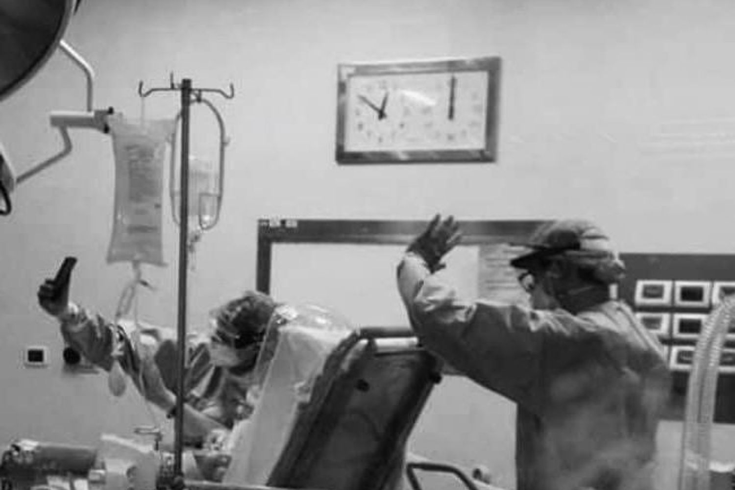 Videochiamata di un paziente Covid al Pronto Soccorso dell'ospedale San Giovanni Bosco di Torino