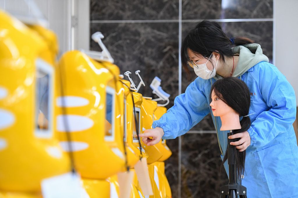 Costruzione di robot per il rilevamento della temperatura contro il coronavirus