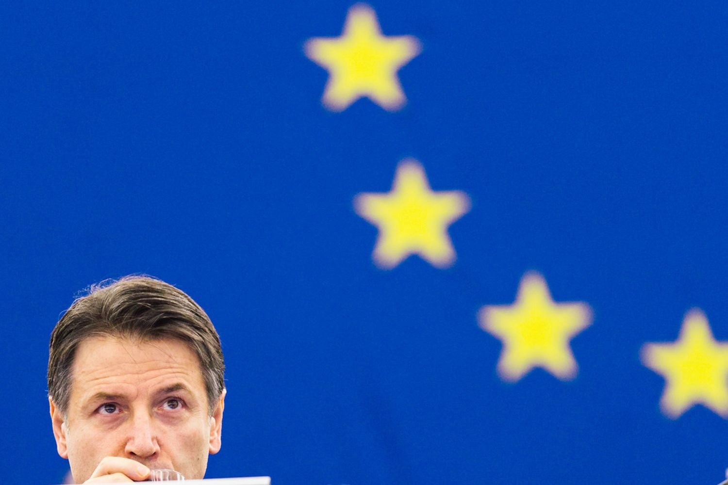 Il presidente del Consiglio, Giuseppe Conte, al Parlamento europeo nel febbraio scorso
