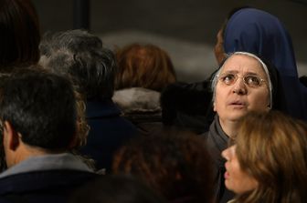 Persone in attesa del Santo Padre in un centro Caritas di Roma, immagine d'archivio&nbsp;