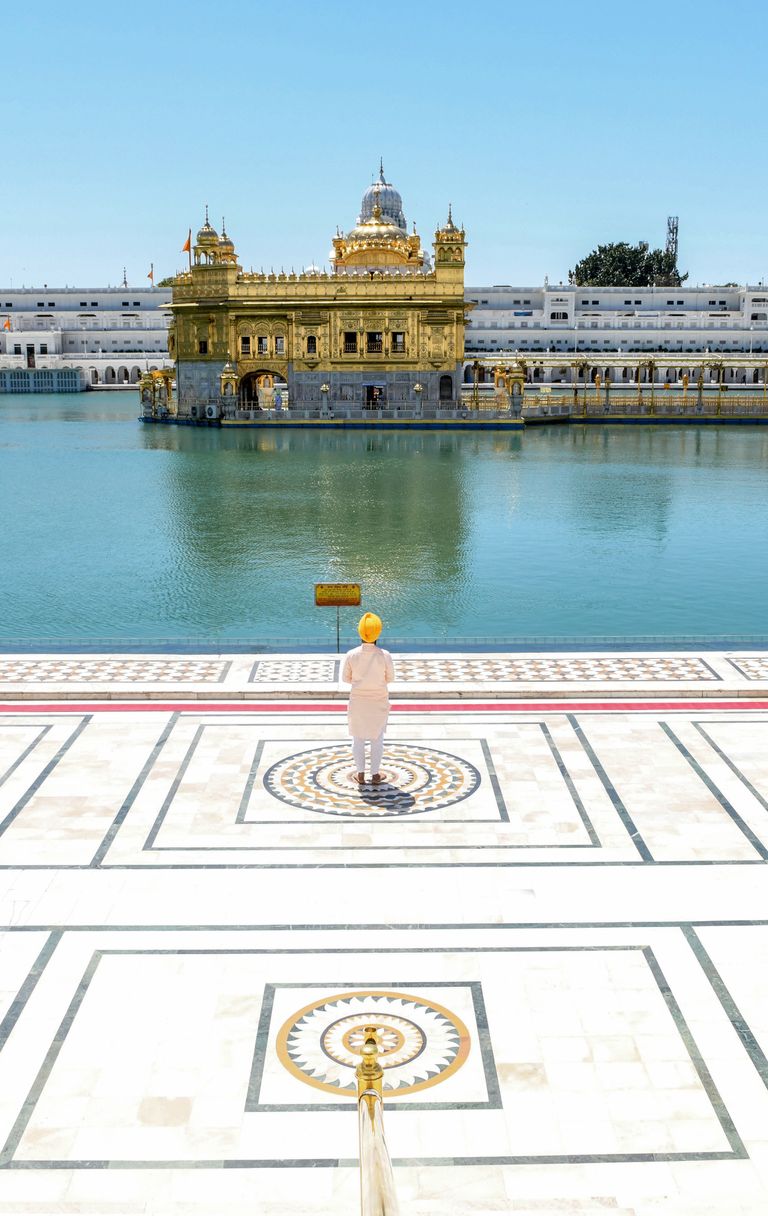 India, Sinkh prega al Tempio d'Oro