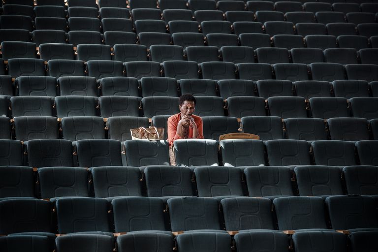 Uomini soli in citt&agrave; deserte&nbsp;