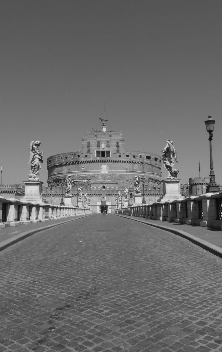 Lungotevere e ponte di Castel Sant'Angelo