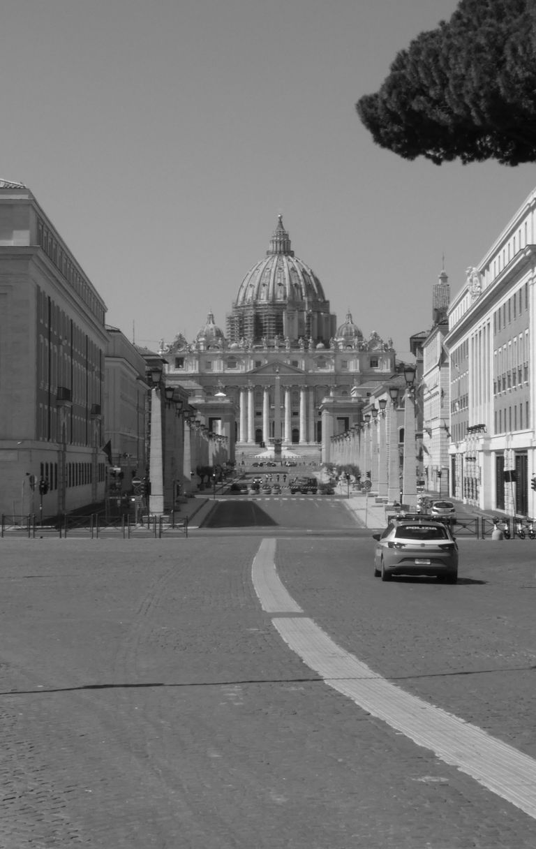 Piazza San Pietro - Piazza Venezia
