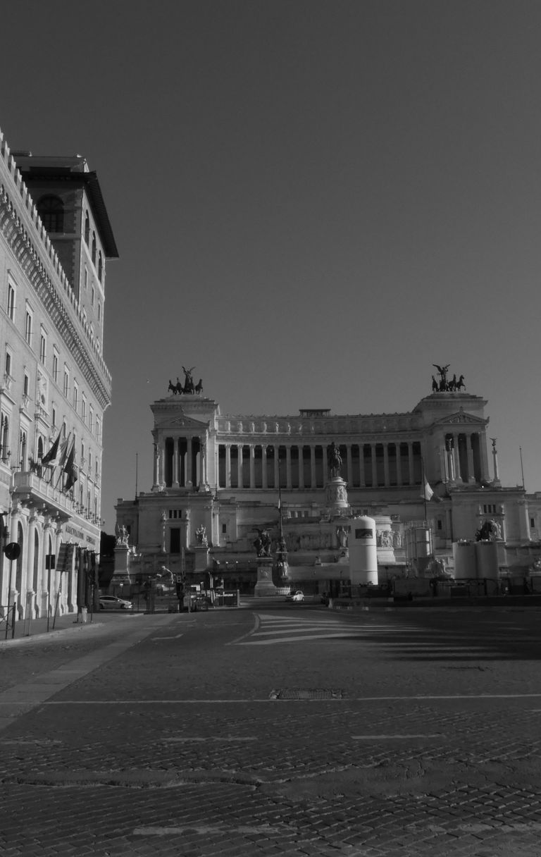 Piazza San Pietro - Piazza Venezia