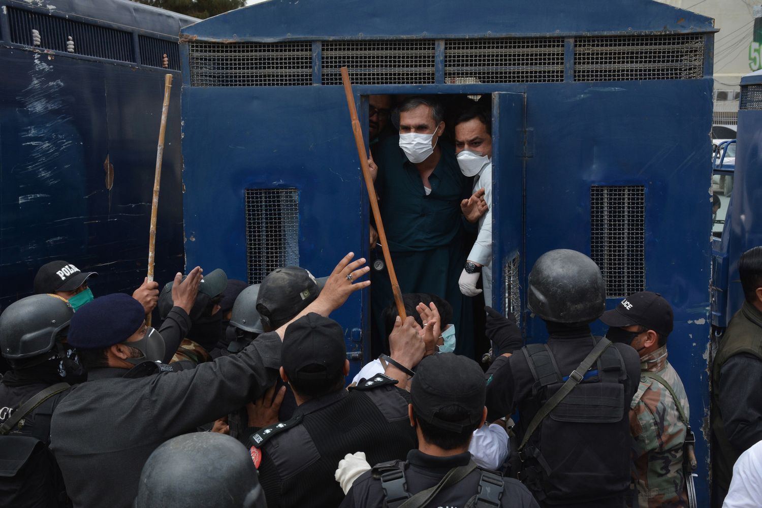 Medici in arresto sul cellulare della polizia&nbsp;