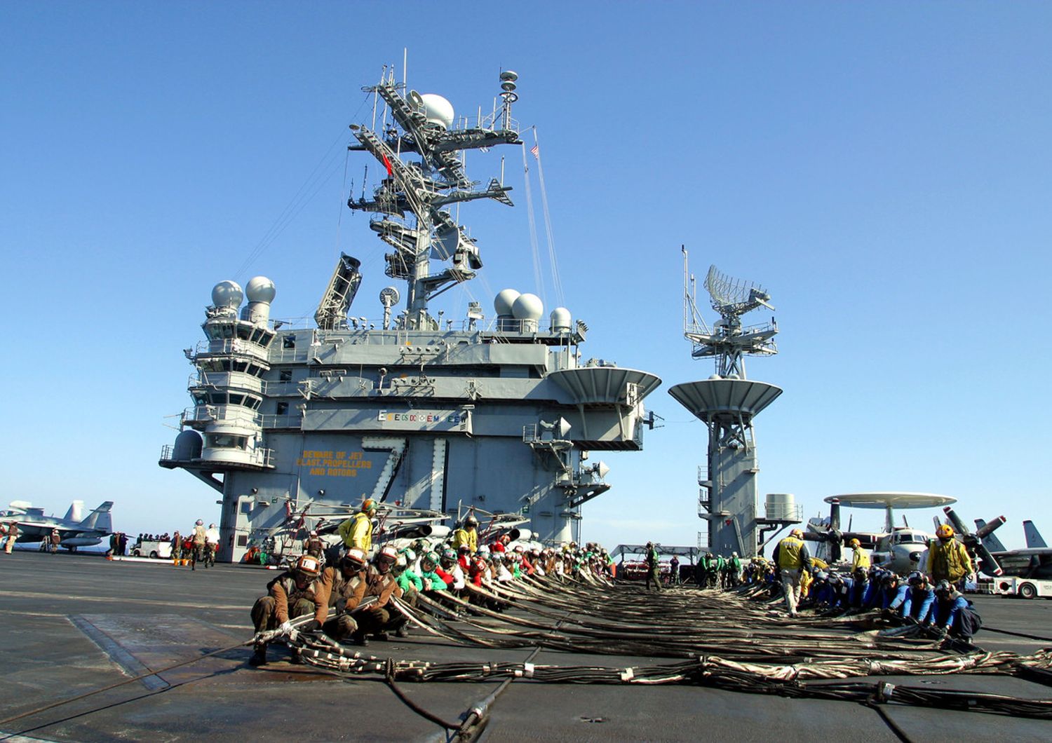 &nbsp;Esercitazione a bordo della portaerei Uss Theodore Roosevelt