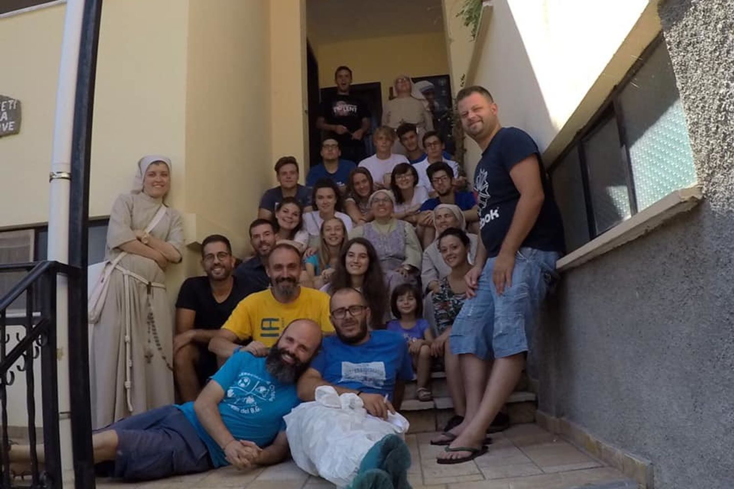 &nbsp;I volontari di Borgosesia insieme alle Sorelle Francescane del Vangelo a Bilisht, nel sud dell'Albania