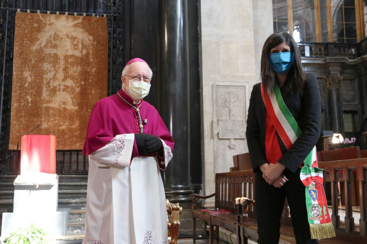 &nbsp;L'arcivescovo di Torino Cesare Nosiglia e la sindaca Chiara Appendino in duomo