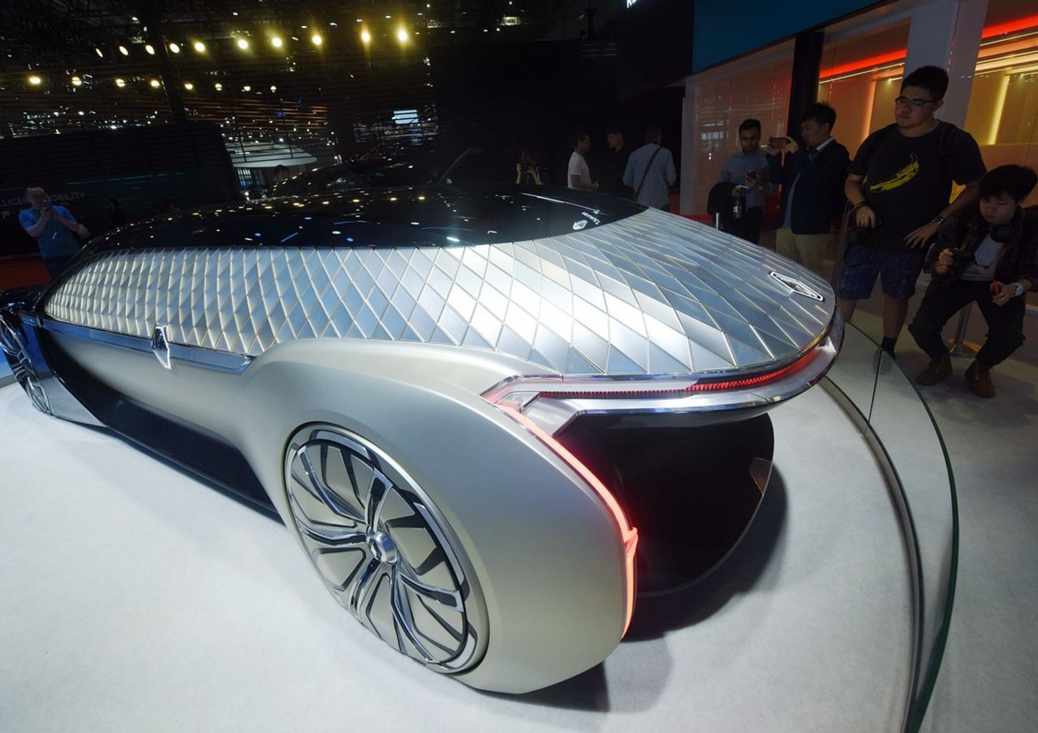La concept car elettrica Sa Ez-Ultimo sviluppata in Cina da Renault