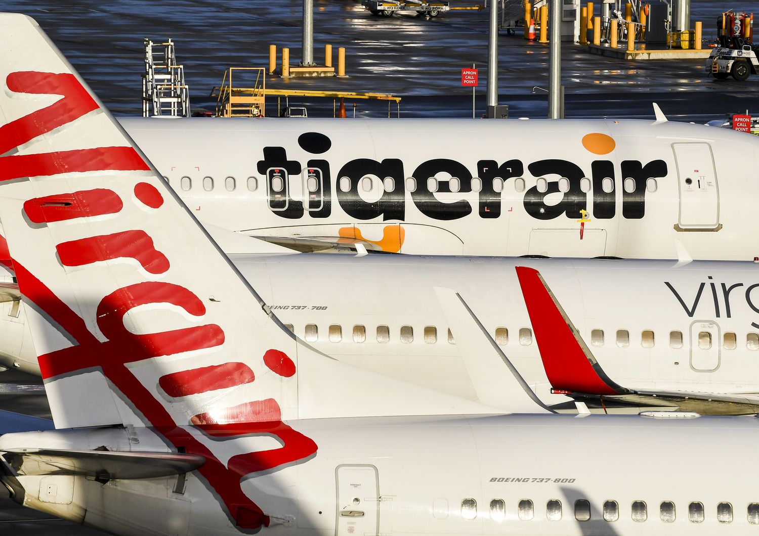 Aerei parcheggiati nell'aeroporto di Melbourne a causa della riduzione dei voli per il coronavirus