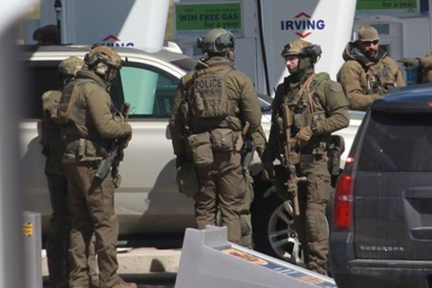 Agenti delle forze speciali della polizia canadese