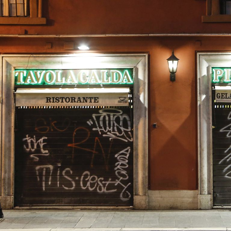 Ristoranti chiusi per l'emergenza coronavirus