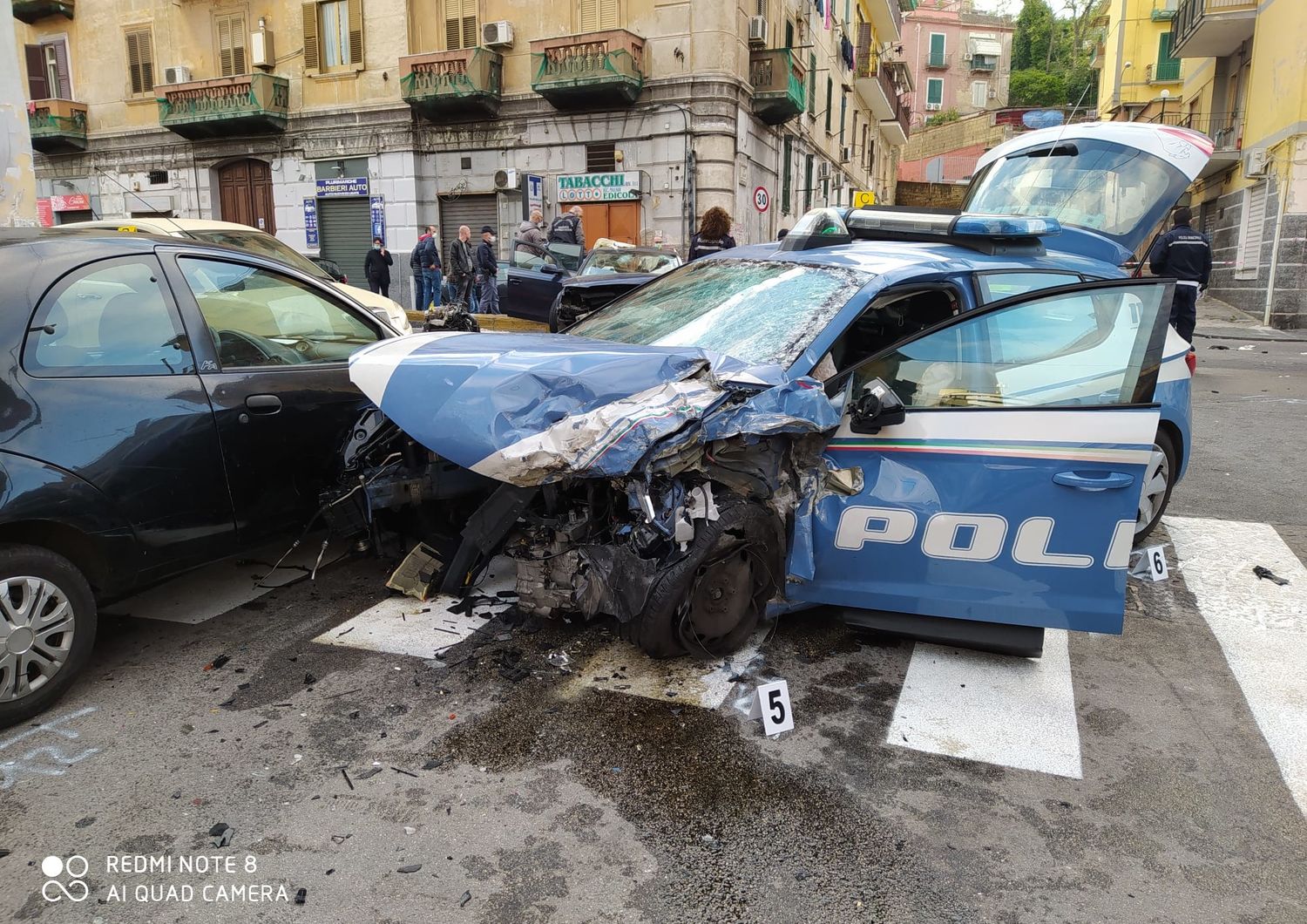 Napoli polizia agente morto