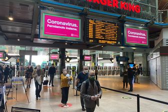 La stazione Cadorna a Milano nel primo giorno della Fase 2