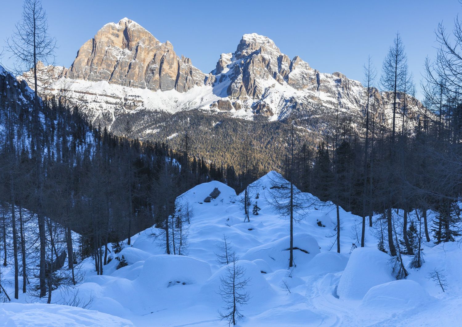 La Tofana a Cortina in inverno