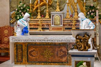 Sanificazione contro il coronavirus al Santuario della Madonna del divino amore a Roma