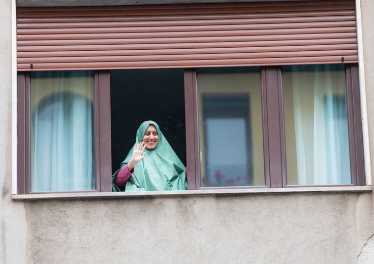 Silvia Romano nella sua casa di Milano