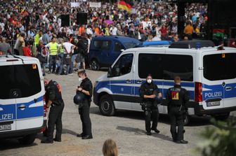 Manifestazione anti lockdown a Stoccarda