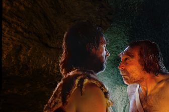 Ricostruzione di un incontro tra un Homo Sapiens e un Neanderthal