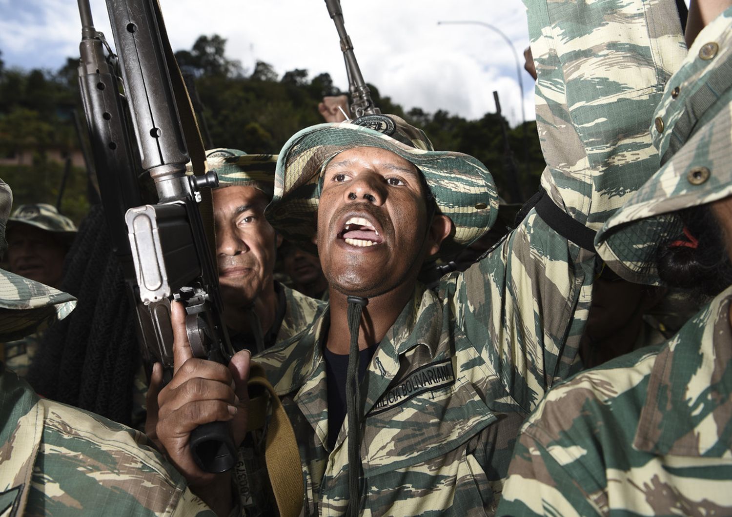 Militari venezuelani durante l'operazione Bolivarian Shield