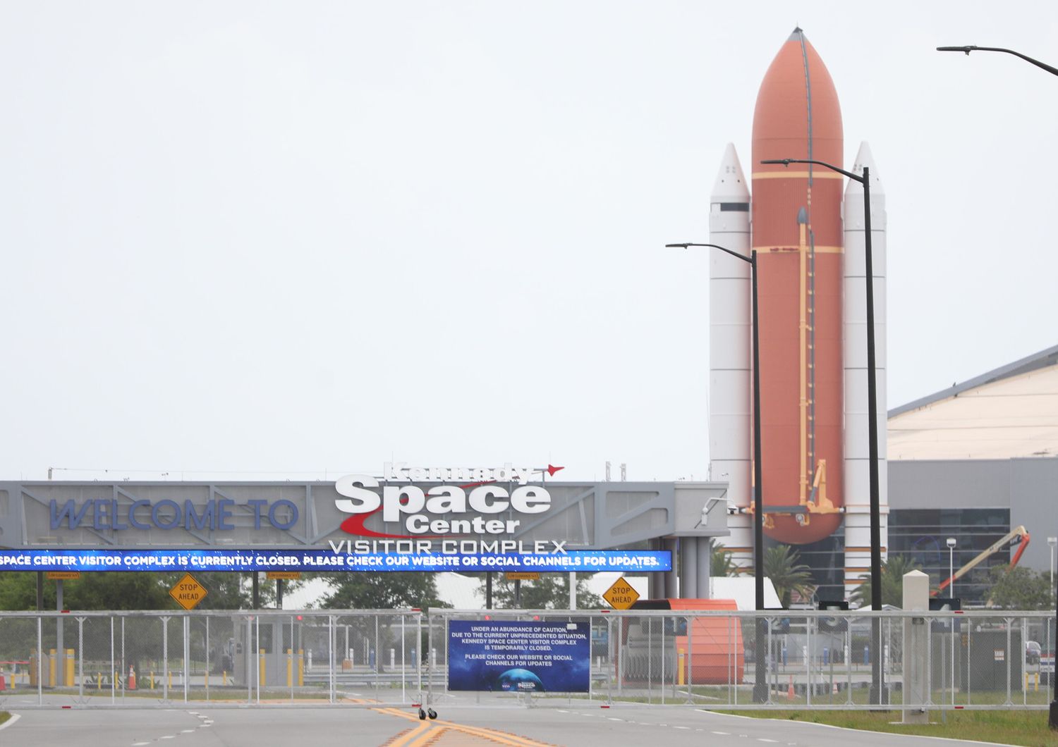 Il razzo Falcon 9 della missione Nasa SpaceX sulla rampa di lancio a Cape Canaveral
