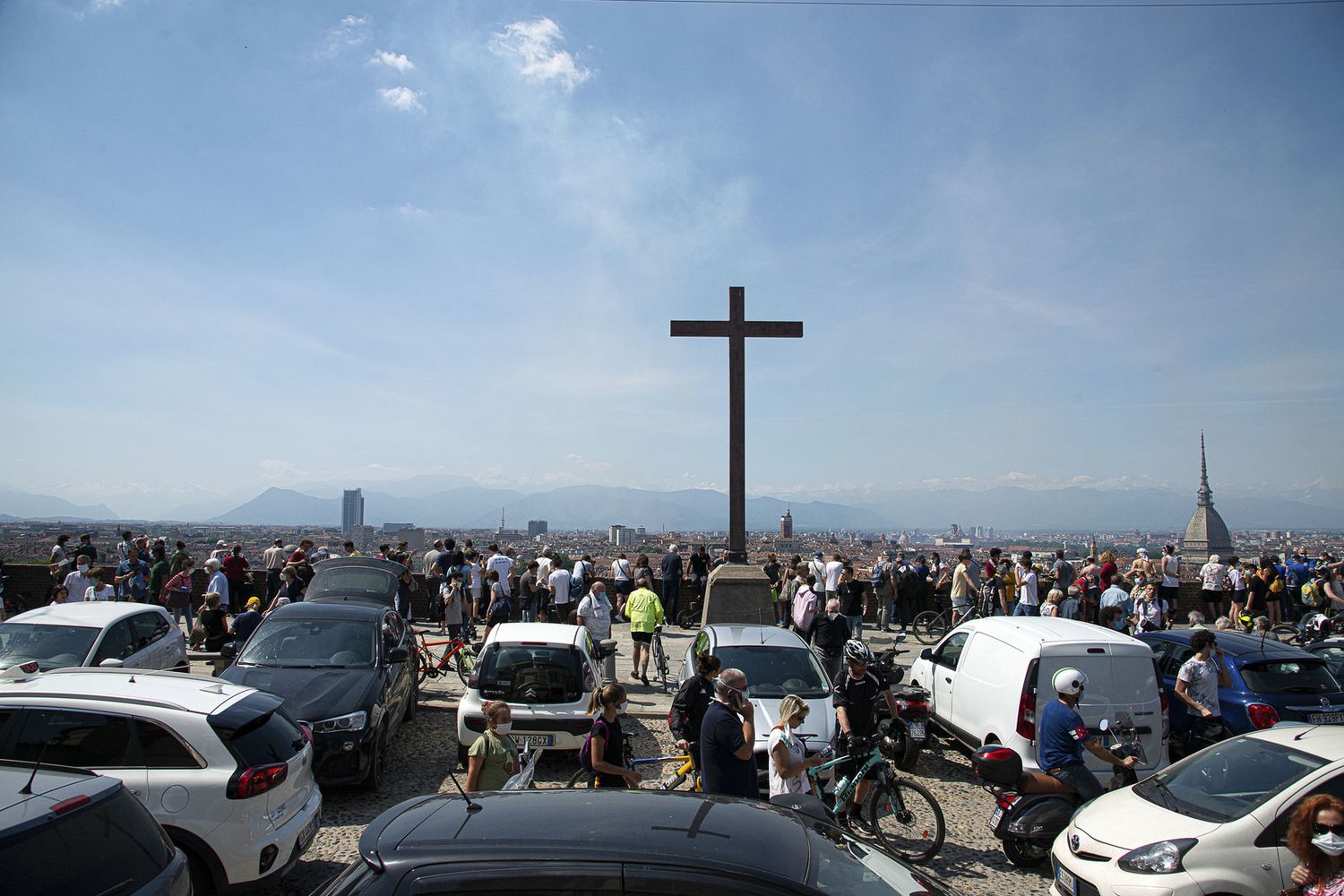 Torino, folla per il passaggio frecce tricolori