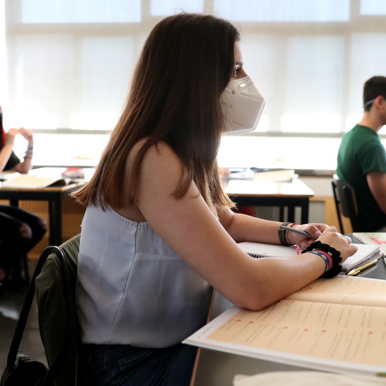 La ripresa delle lezioni in una scuola in Portogallo