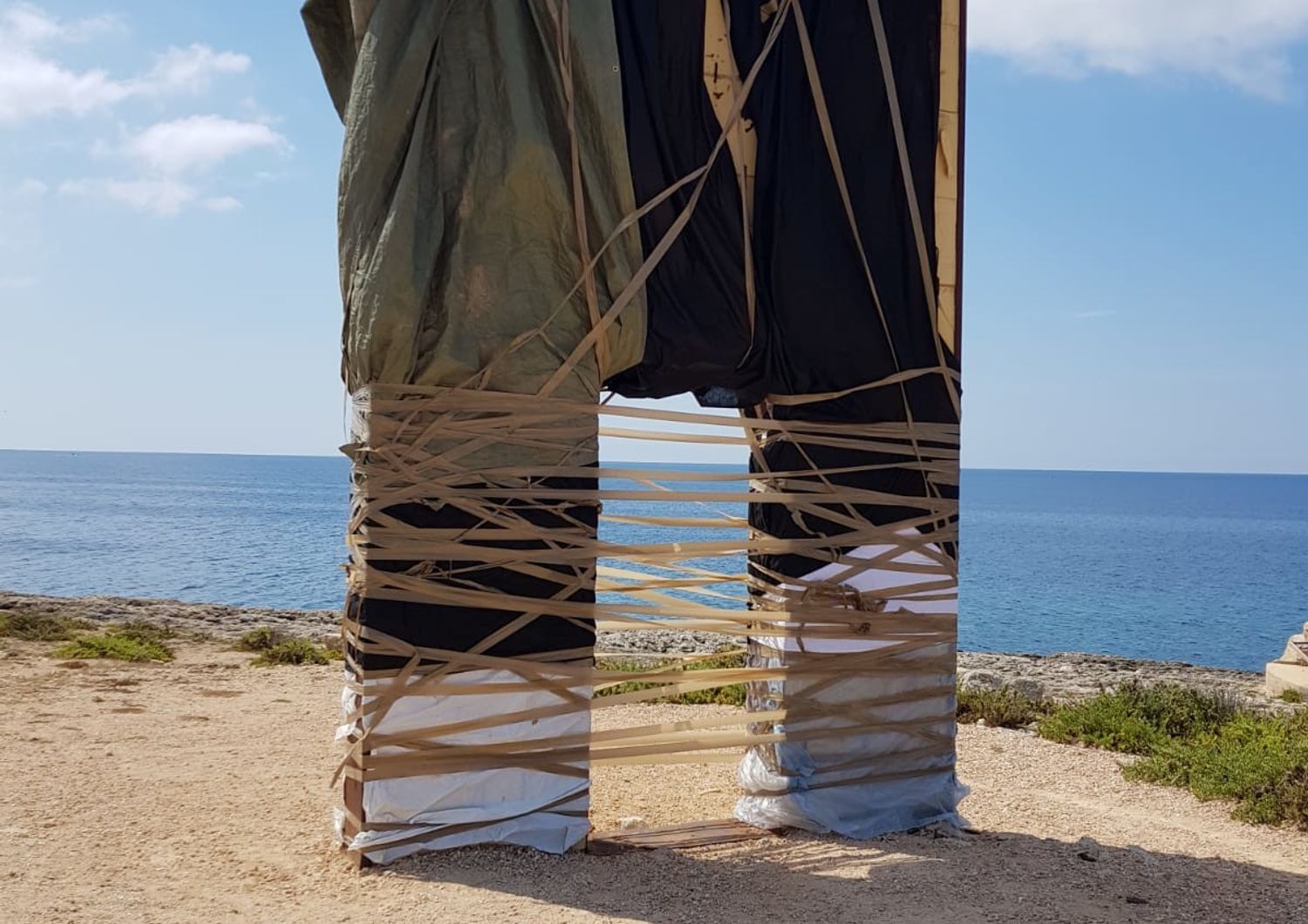 &nbsp;La Porta d'Europa di Lampedusa 'impacchettata'