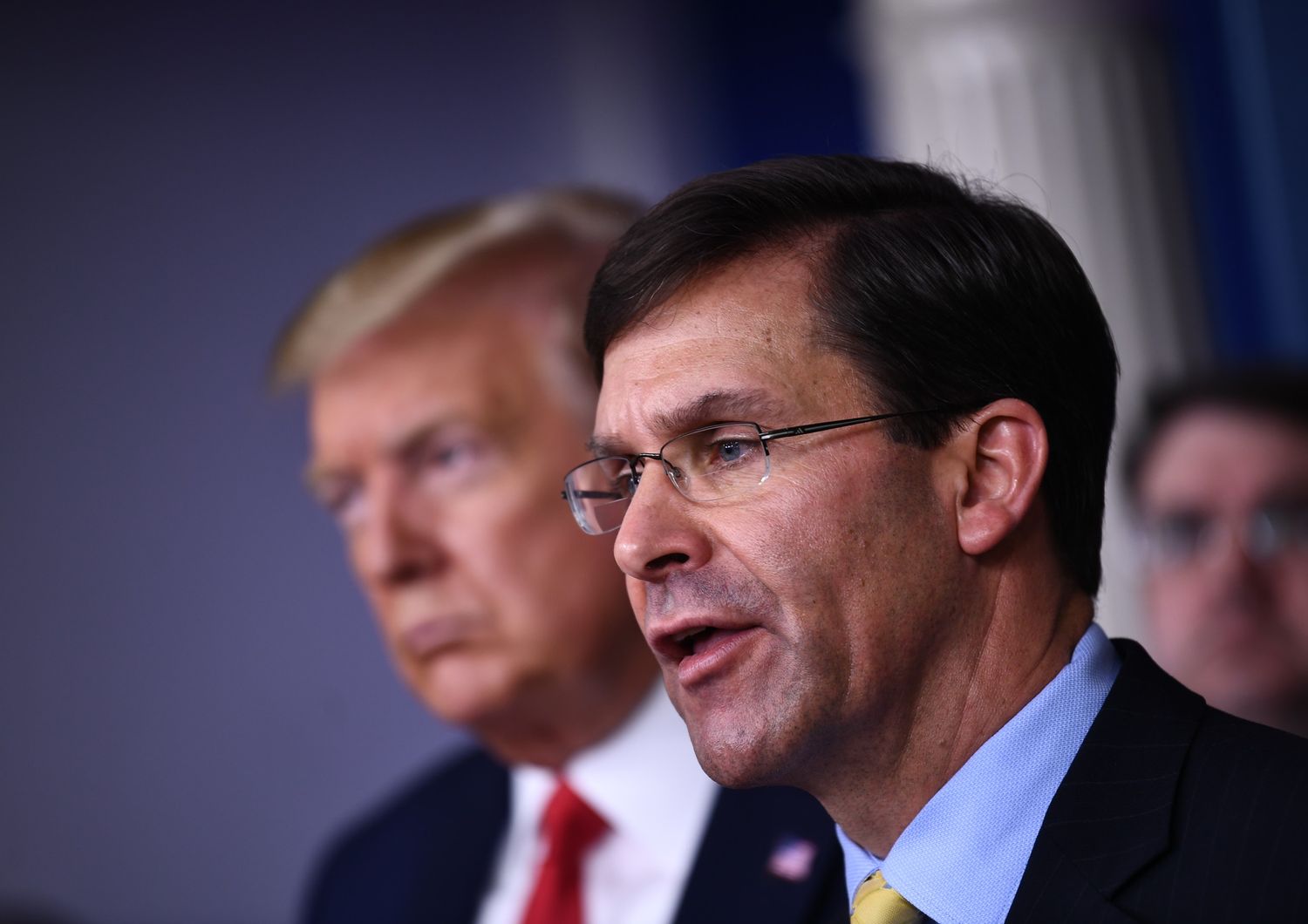 Donald Trump e Mark Esper