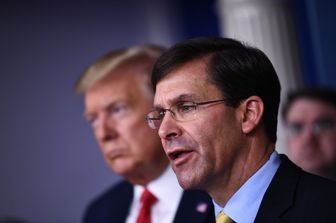 Donald Trump e Mark Esper