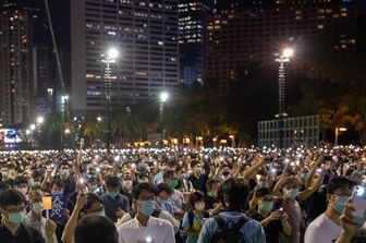 Hong Kong, veglia piazza Tiananmen