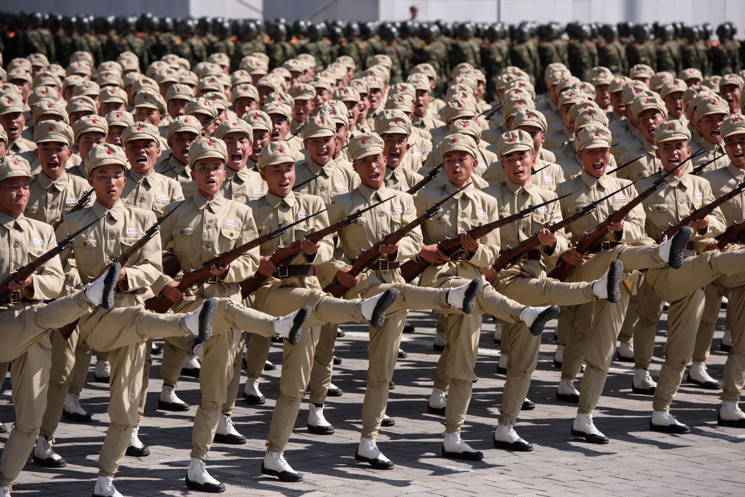 &nbsp;Soldati a Pyongyang