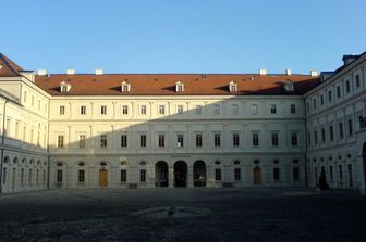 &nbsp;La facciata del castello di Weimar, ricostruita a fine '700 sul progetto originario di Costantino De' Servi&nbsp;