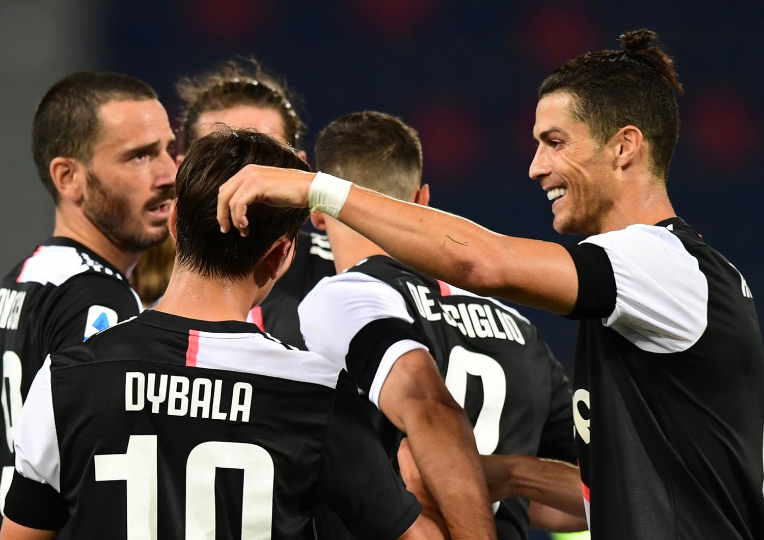 Calcio: la Juve rialza la testa, vince a Bologna 2-0