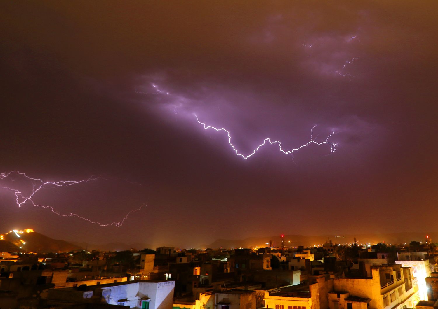 Un temporale a Jaipur