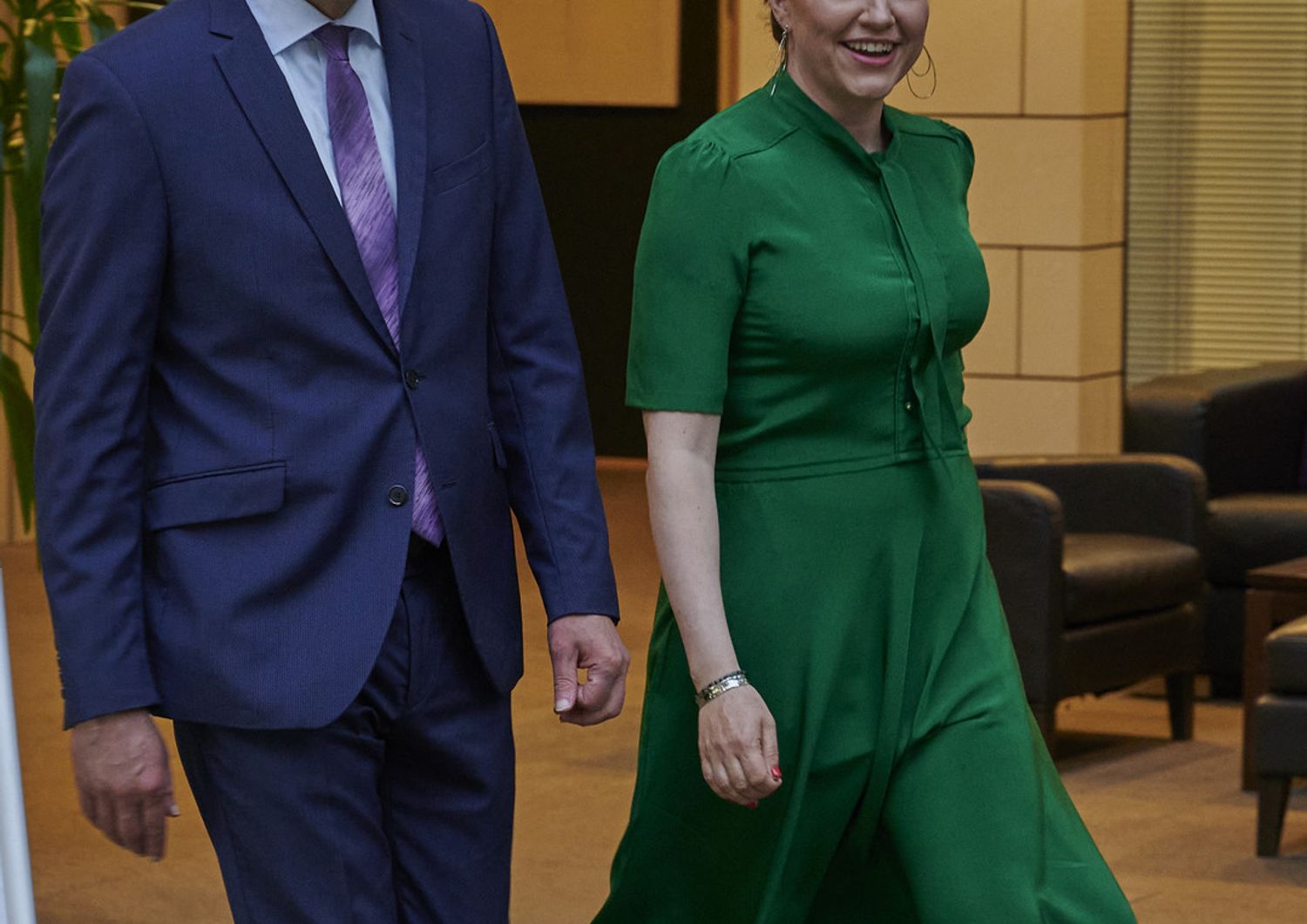Il rieletto presidente dell'Islanda Gudni Johannesson con la moglie Eliza Reid