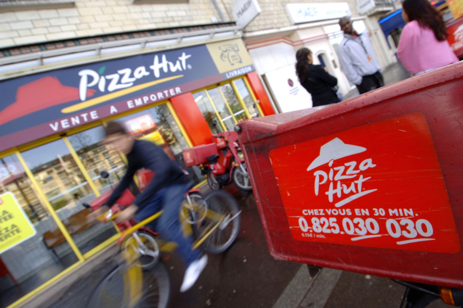 Pizza Hut, un negozio di Parigi