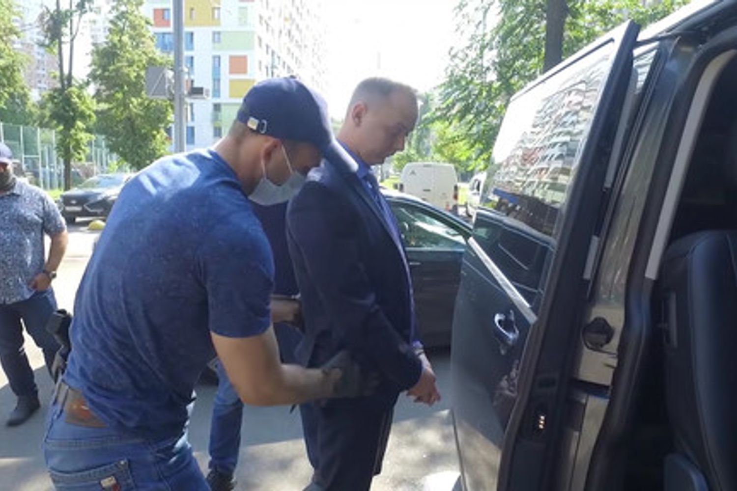 Il momento dell'arresto di Ivan Safronov a Mosca