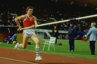 Sergej Bubka durante i Mondiali del 1983