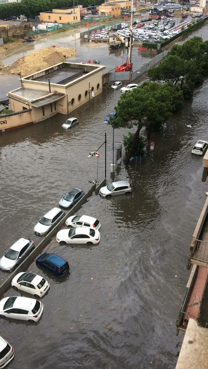 Bomba d'acqua a Palermo