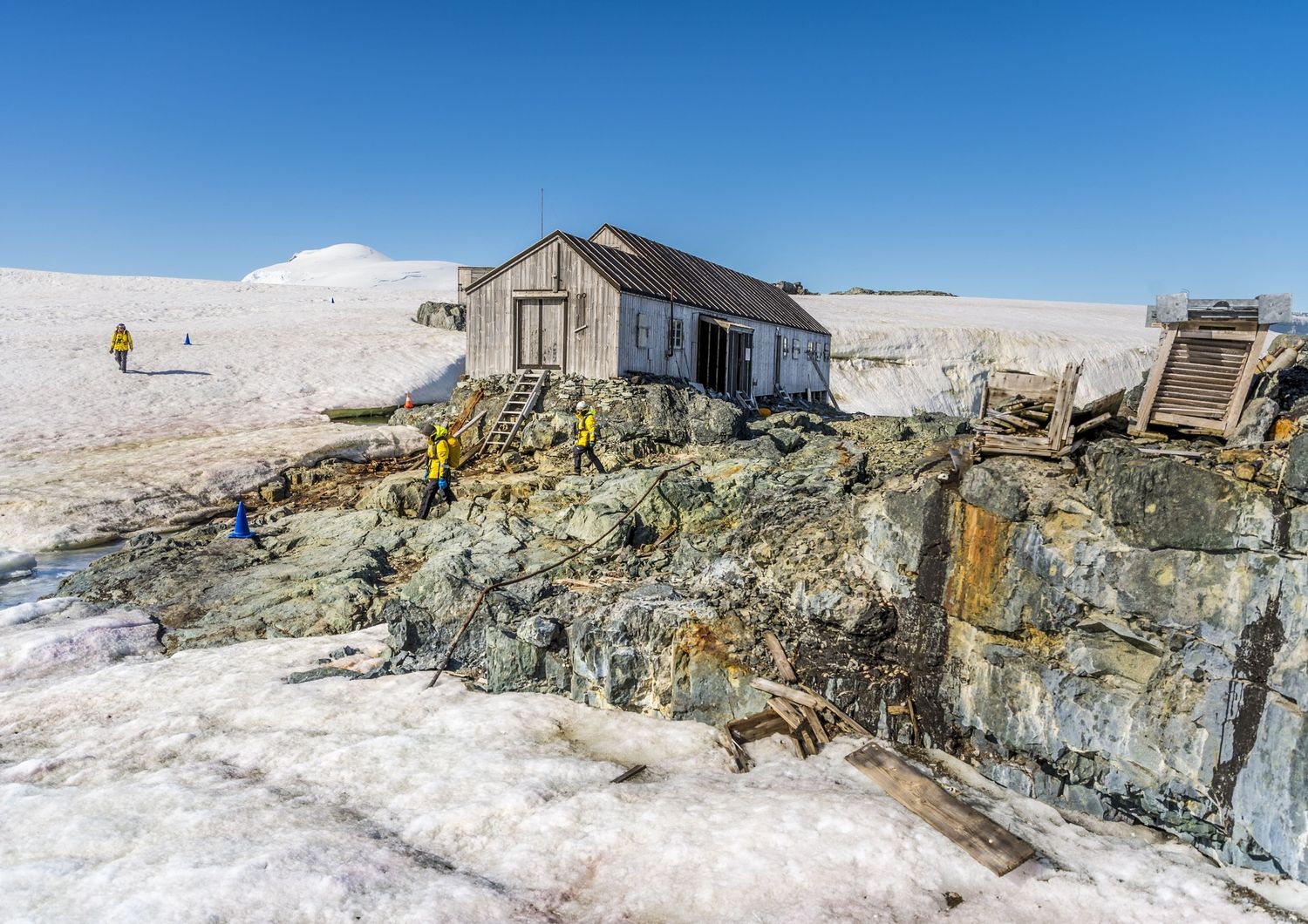 Antartide: i resti di una stazione di ricerca britannica abbandonata nel 1959