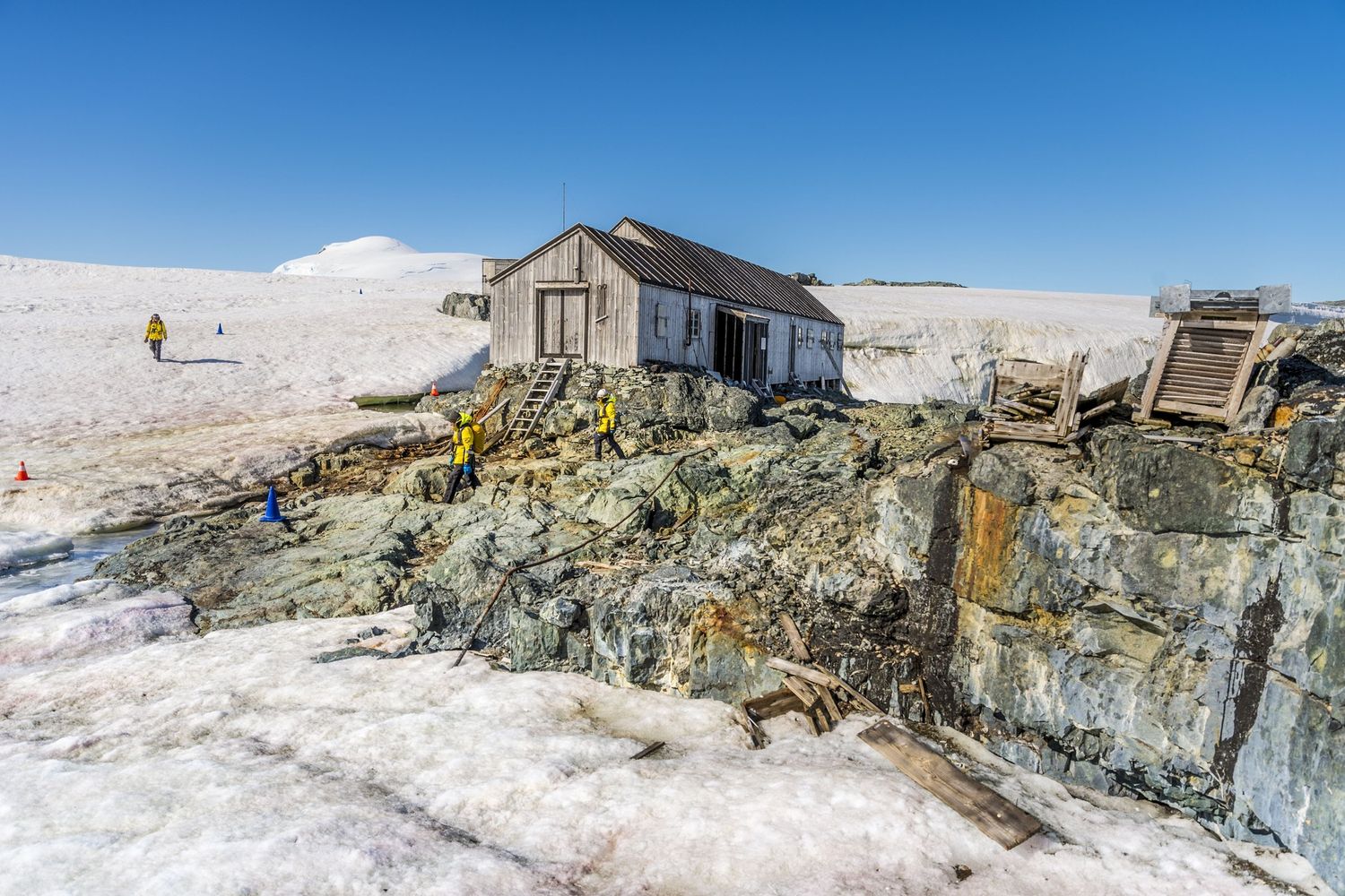 Antartide: i resti di una stazione di ricerca britannica abbandonata nel 1959