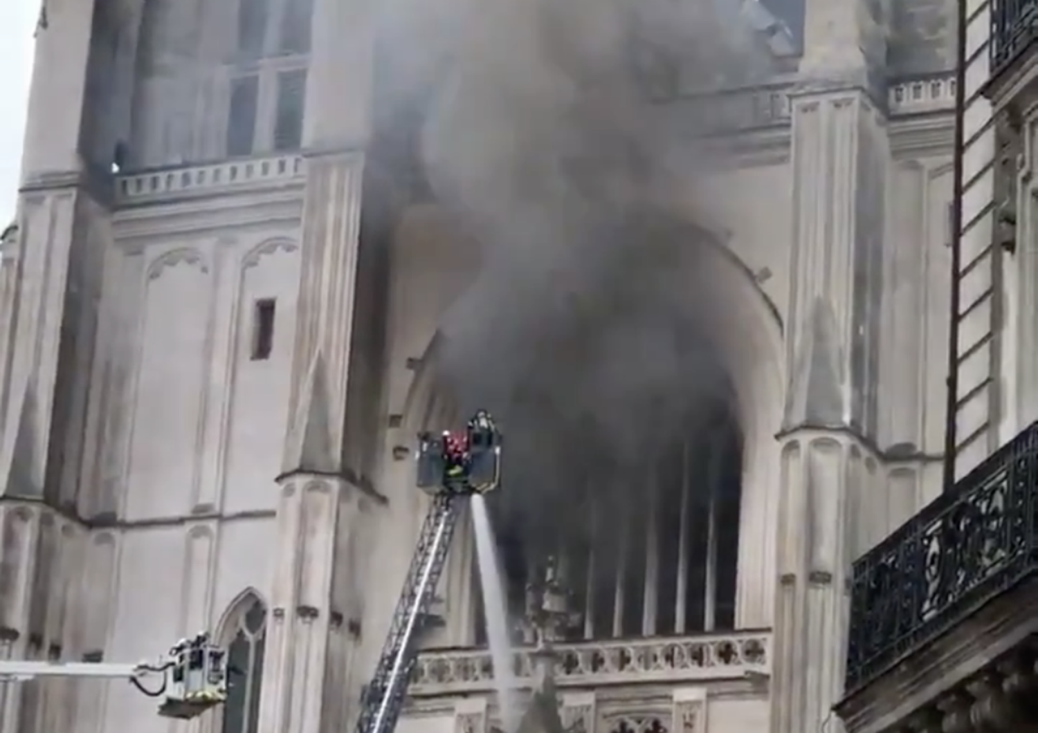 Incendio cattedrale di Nantes