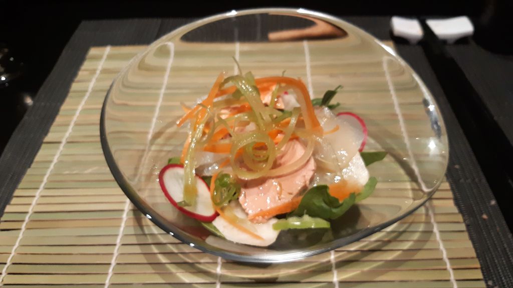 Insalata croccante di verdure, baccal&agrave; e foie gras&nbsp;