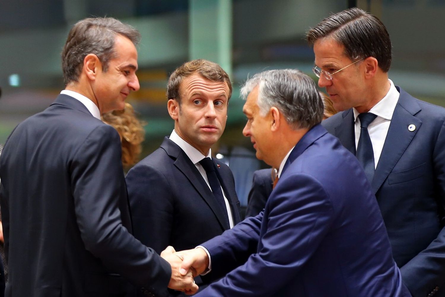 I primi misnitri, da sinistra: Kyriakos Mitsotakis (Grecia), Emmanuel Macron (Francia), Viktor Orban (Ungheria) e Mark Rutte (Olanda)&nbsp;