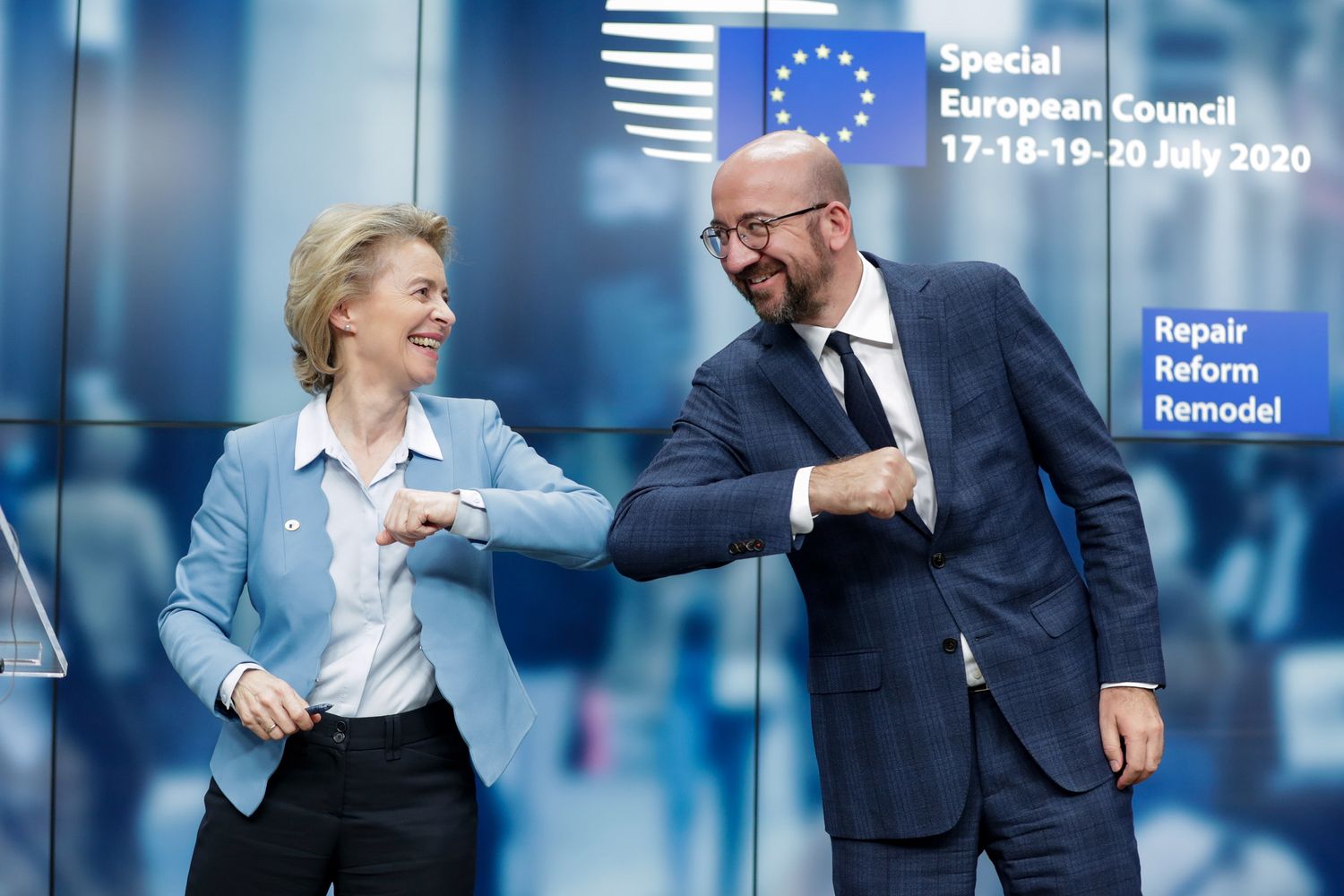 Ursula von der Leyen e Charles Michel&nbsp;